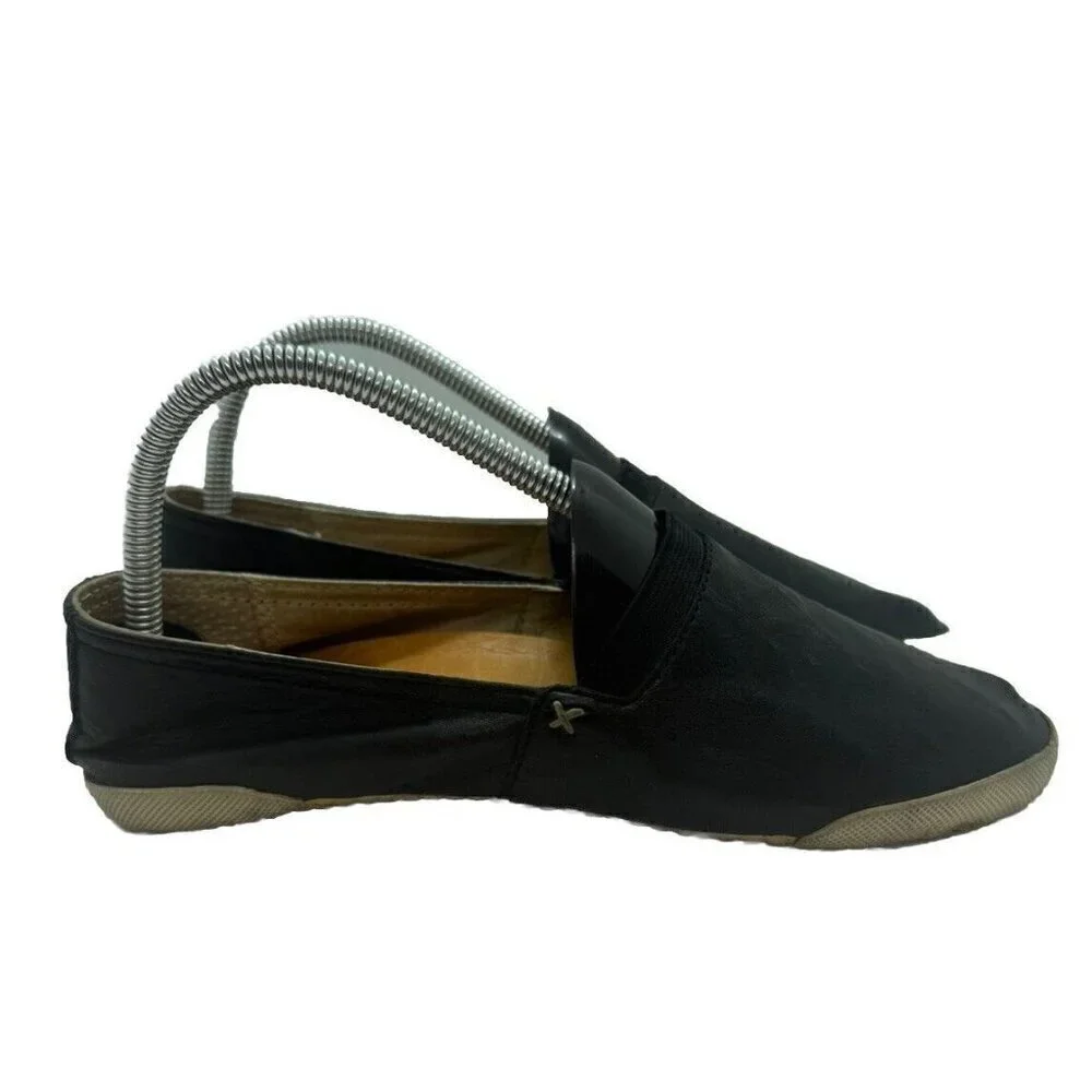 Frye Women Black Melanie Slip On Leather Shoes White Rubber Soles Sz 7.5 8009219